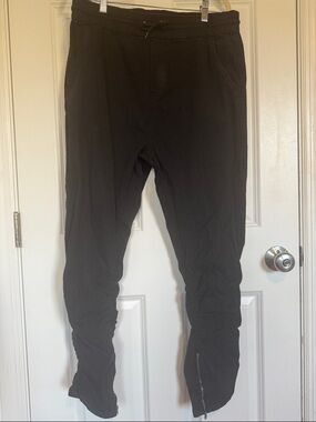 Aéropostale Men's Black Heritage Joggers - "AKNOWLEDGE" Winged Tag - 27” inseam